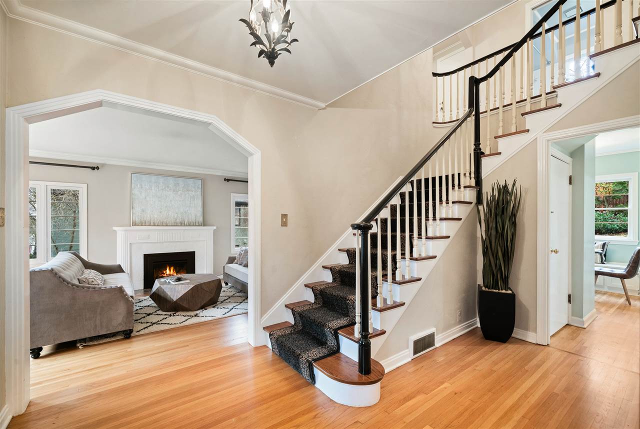 2215 South Garfield Road Spokane, WA 99203 - Photo 3 of 20 Gallery Image 3