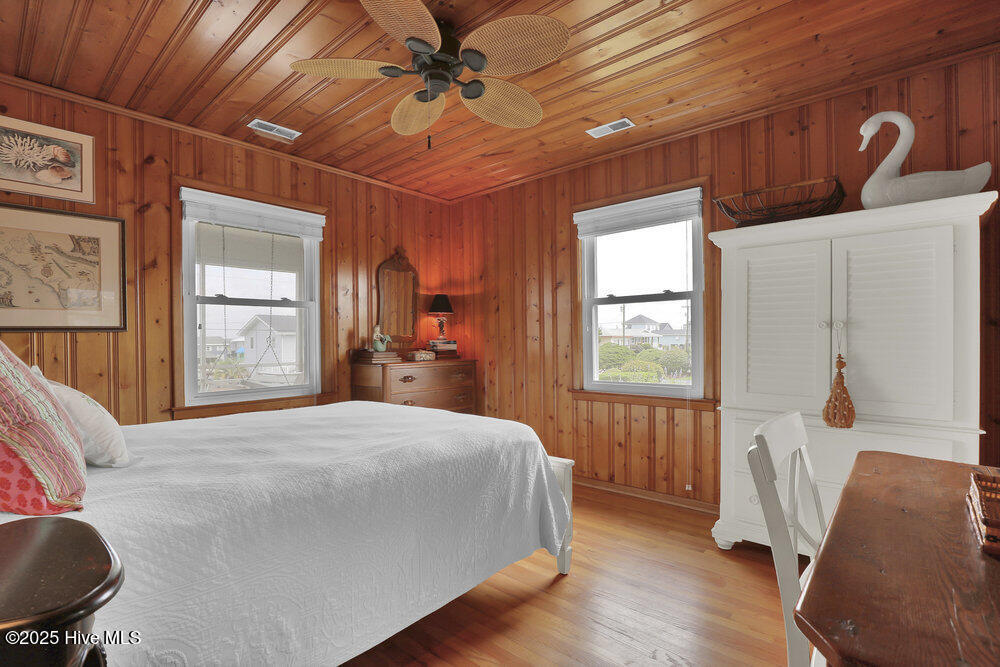 1040 Ocean Boulevard Topsail Beach, NC 28445 - Photo 18 of 42 015_6g8a5799_415