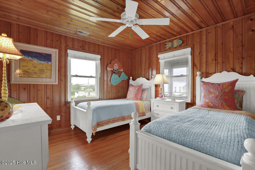 1040 Ocean Boulevard Topsail Beach, NC 28445 - Photo 21 of 42 018_6g8a5820_925
