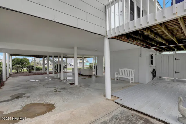 $1,200,000 | 1040 Ocean Boulevard, Topsail Beach, NC 28445