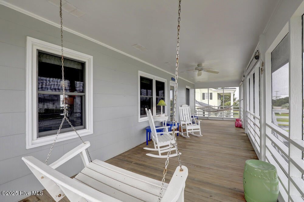 1040 Ocean Boulevard Topsail Beach, NC 28445 - Photo 7 of 42 005_6g8a5817_224