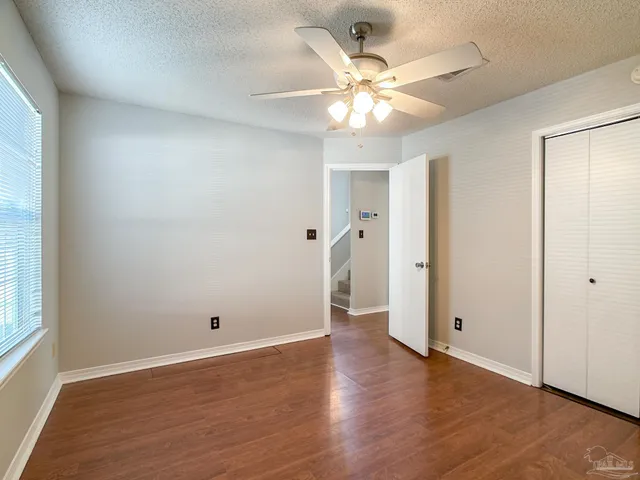 $1,525 | 7045 Weatherwood Drive, Pensacola, FL 32506