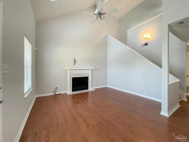 $1,525 | 7045 Weatherwood Drive, Pensacola, FL 32506