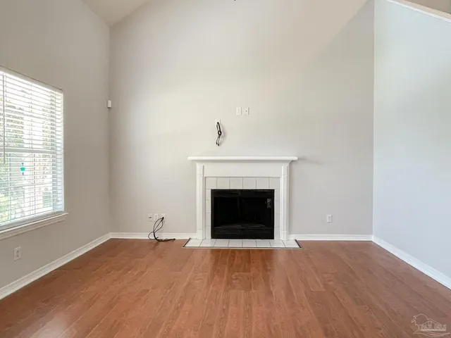 $1,525 | 7045 Weatherwood Drive, Pensacola, FL 32506