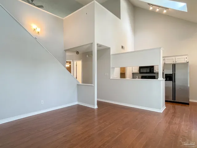 $1,525 | 7045 Weatherwood Drive, Pensacola, FL 32506