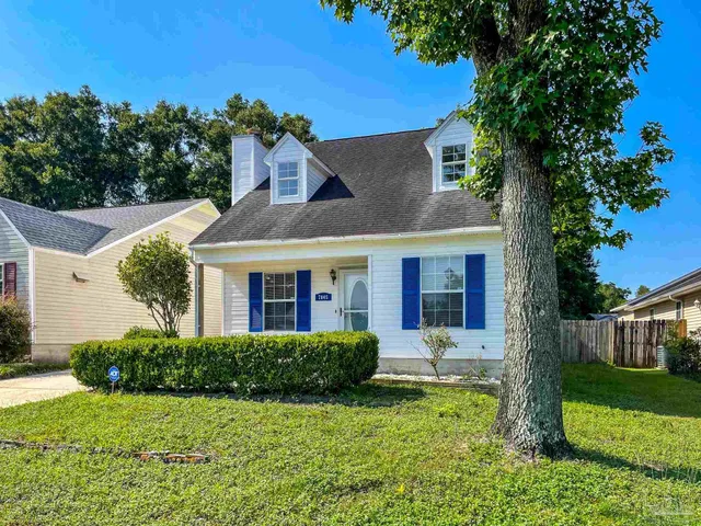 $1,525 | 7045 Weatherwood Drive, Pensacola, FL 32506