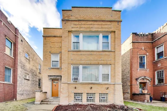 $649,000 | 3738 North Richmond Street, Chicago, IL 60618
