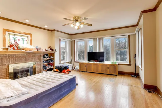 $649,000 | 3738 North Richmond Street, Chicago, IL 60618