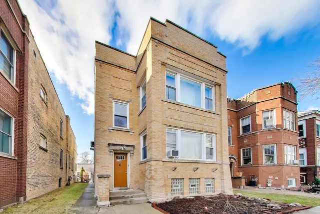 $649,000 | 3738 North Richmond Street, Chicago, IL 60618