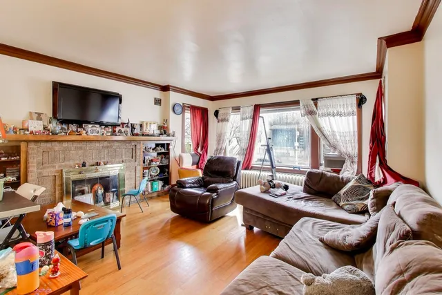 $649,000 | 3738 North Richmond Street, Chicago, IL 60618