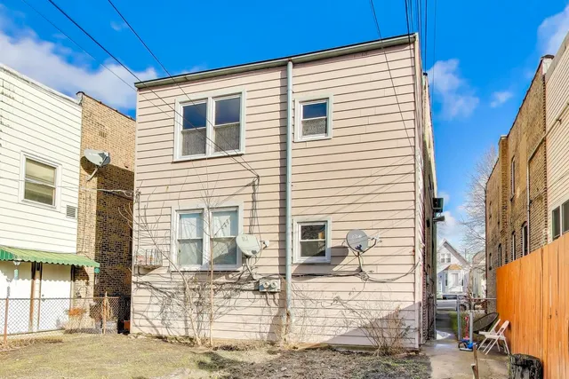 $649,000 | 3738 North Richmond Street, Chicago, IL 60618