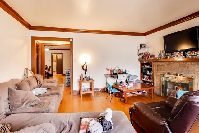 $649,000 | 3738 North Richmond Street, Chicago, IL 60618