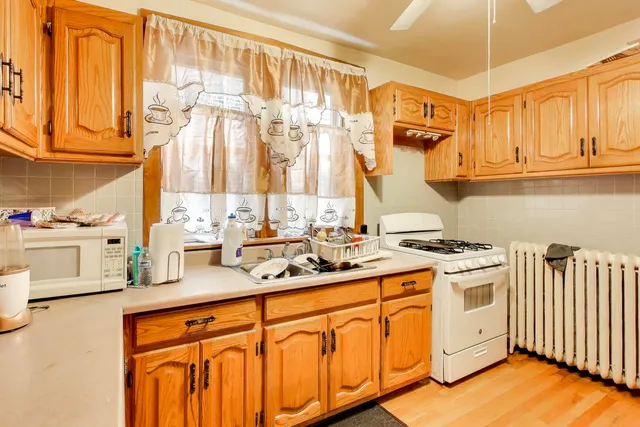 $649,000 | 3738 North Richmond Street, Chicago, IL 60618