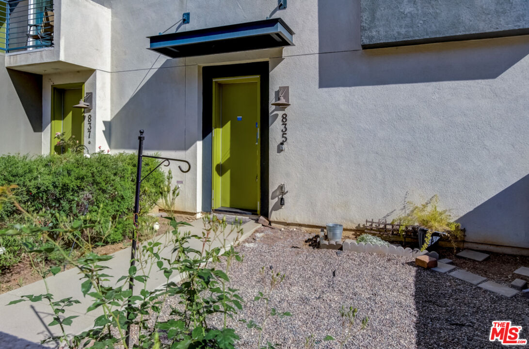 835 Aloe Place Montebello, CA 90640 - Photo 11 of 26