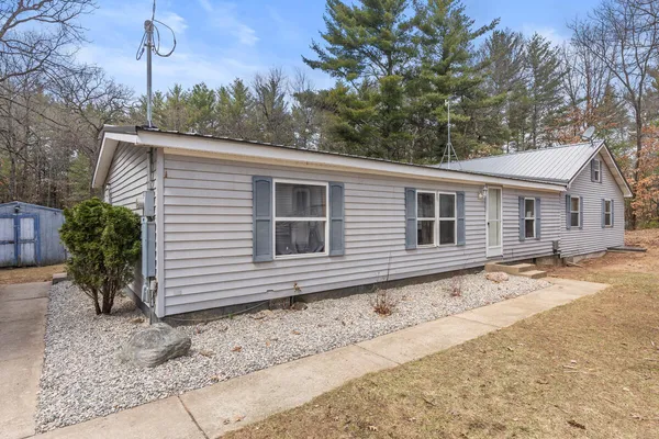 $325,000 | 8233 Beech Avenue, Howard City, MI 49329