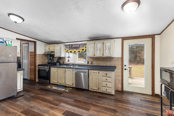 $325,000 | 8233 Beech Avenue, Howard City, MI 49329