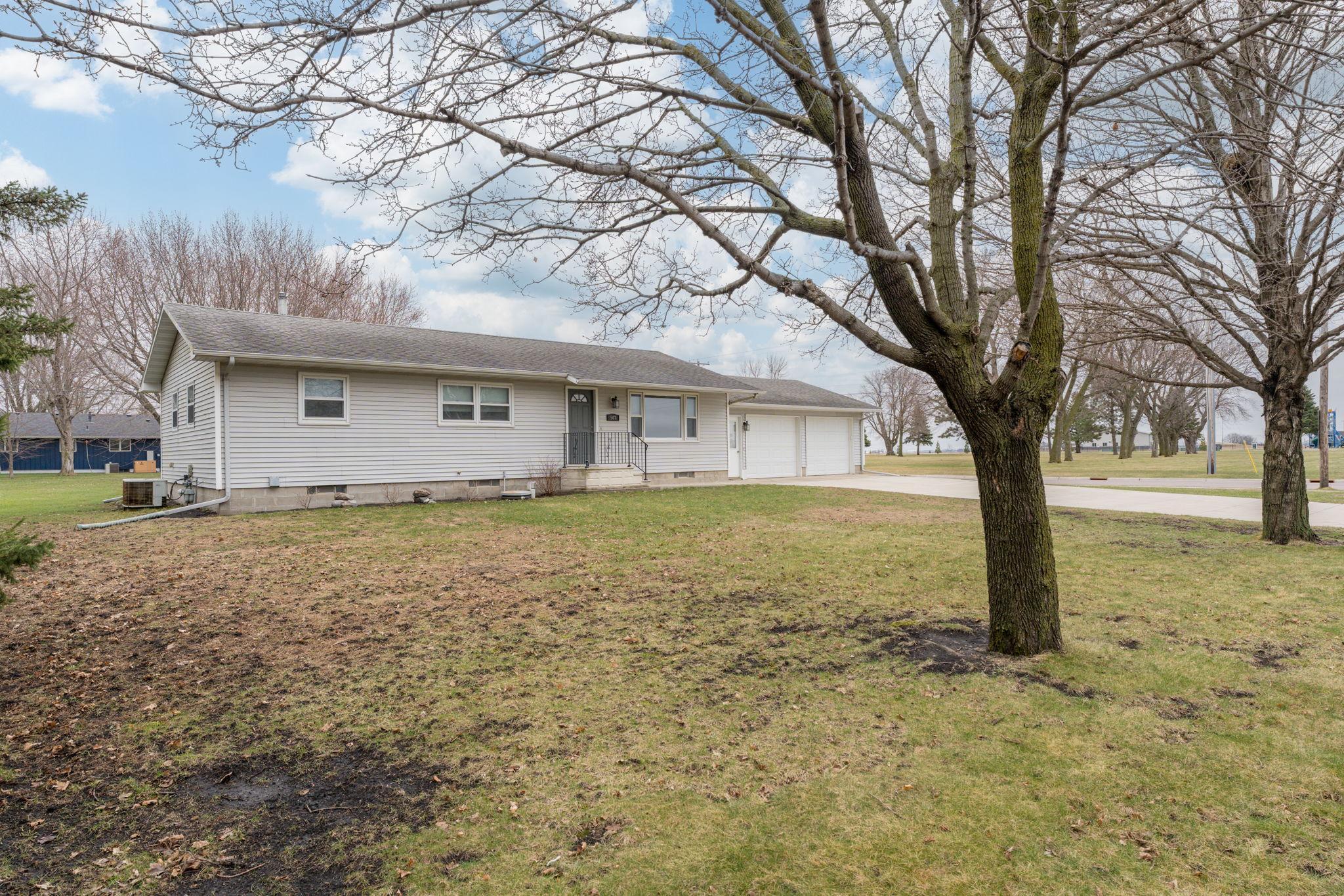 507 2nd Avenue Southeast Mapleton, MN 56065 - Photo 2 of 37