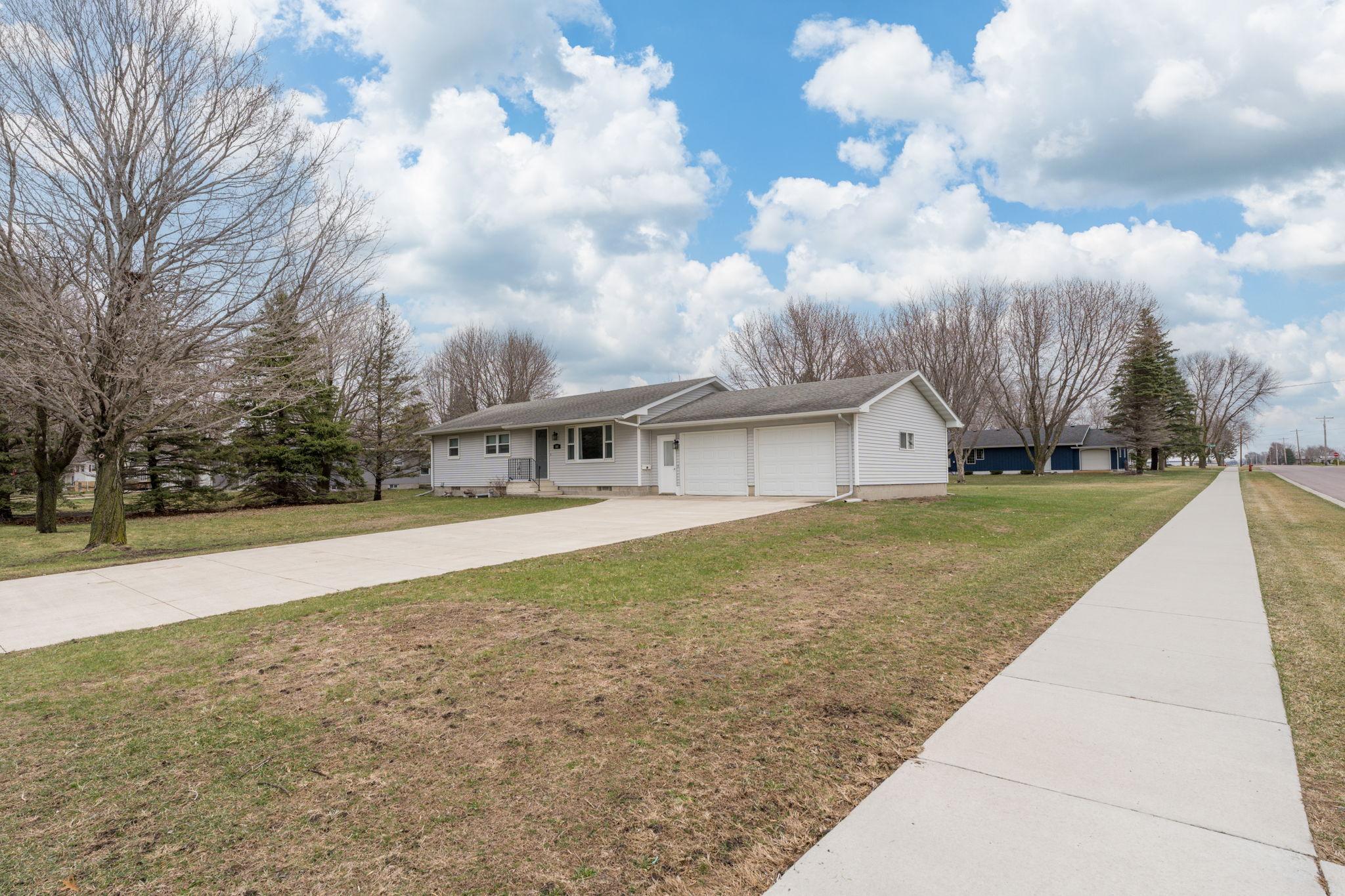 507 2nd Avenue Southeast Mapleton, MN 56065 - Photo 3 of 37