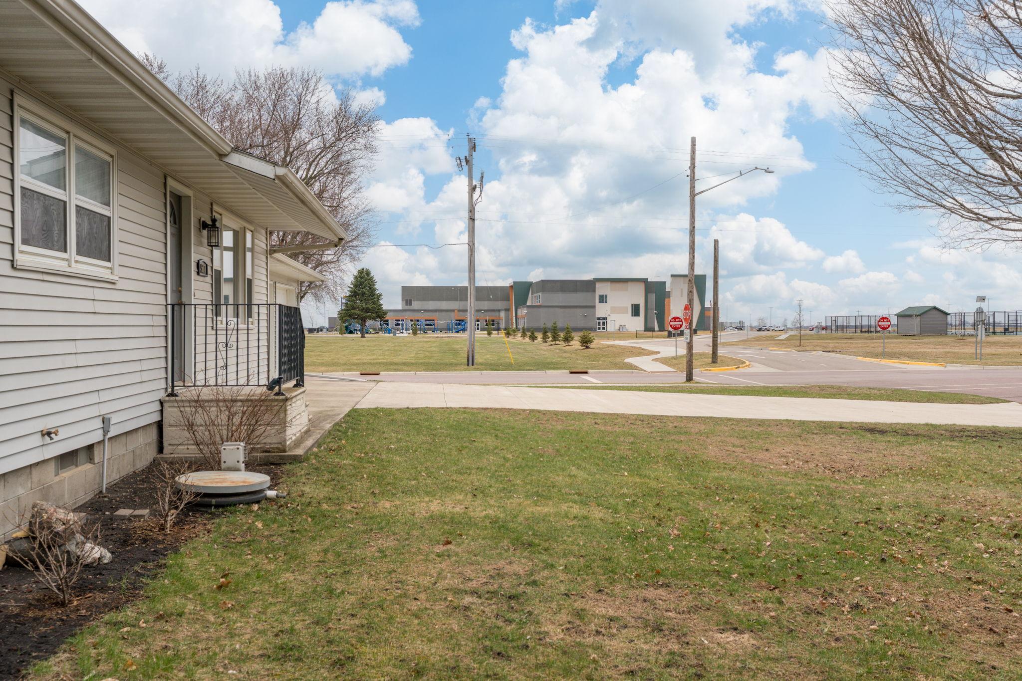 507 2nd Avenue Southeast Mapleton, MN 56065 - Photo 31 of 37
