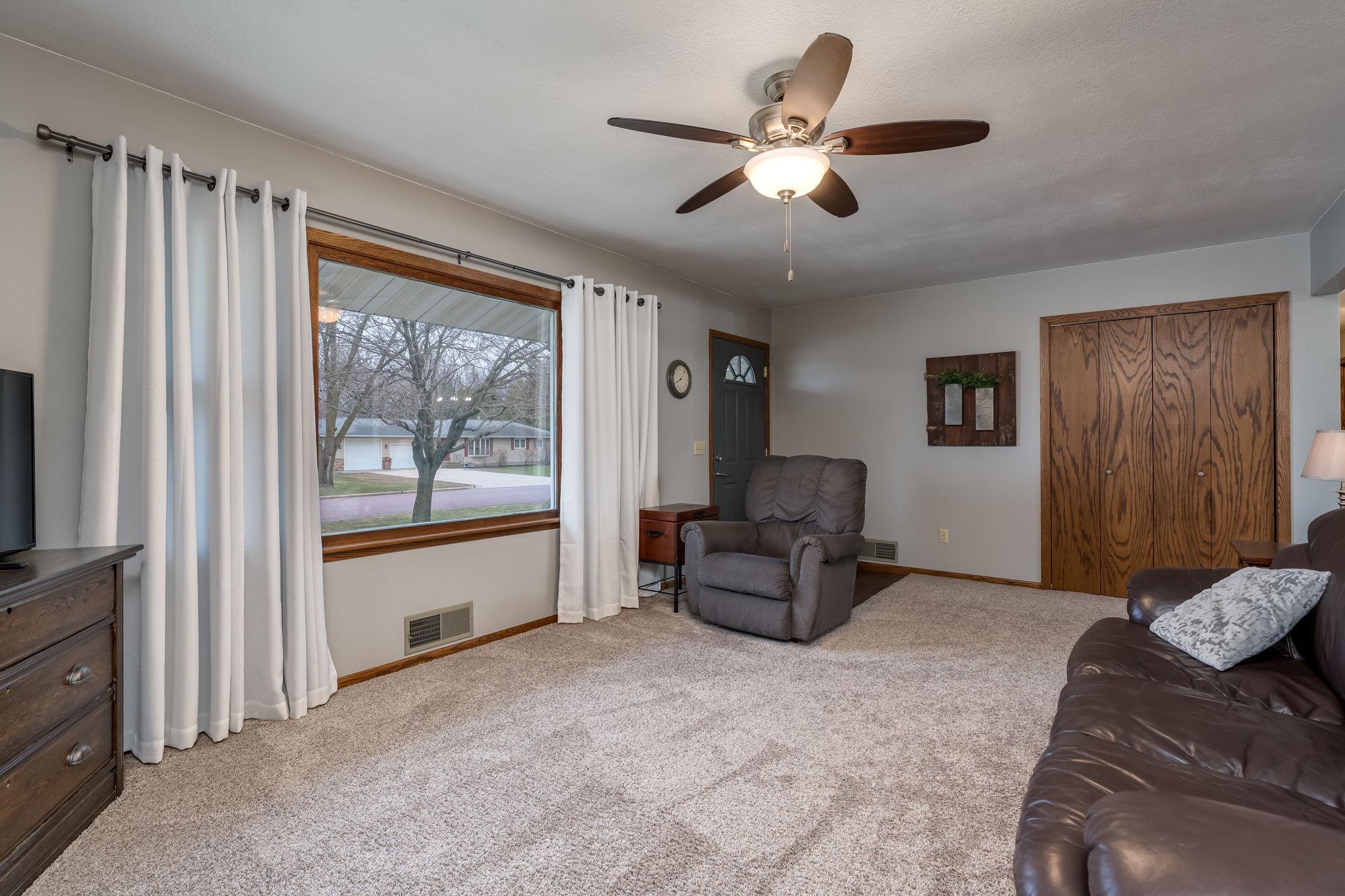 507 2nd Avenue Southeast Mapleton, MN 56065 - Photo 5 of 37