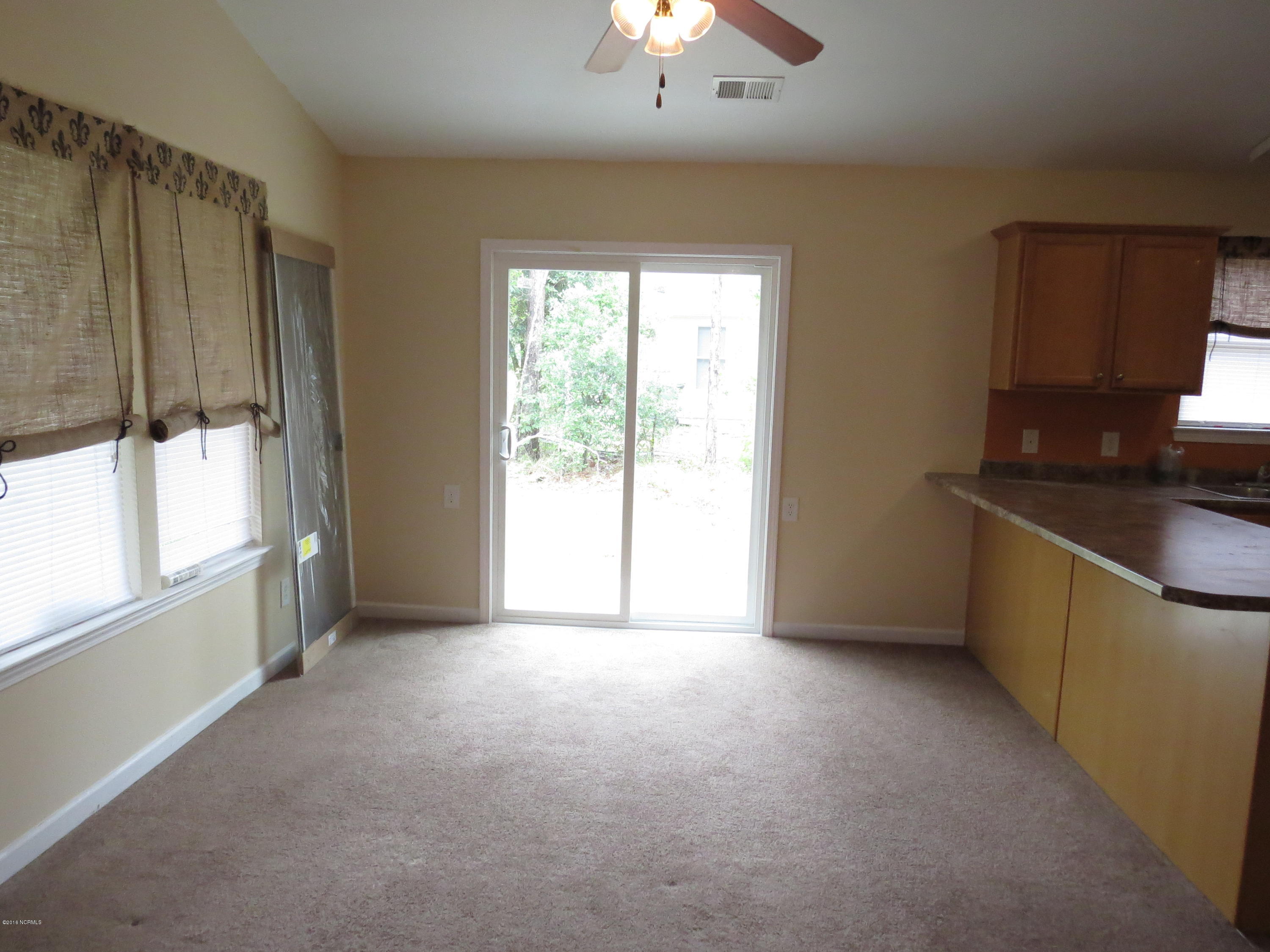 1010 Pierce Road Southport, NC 28461 - Photo 6 of 20 IMG_4405