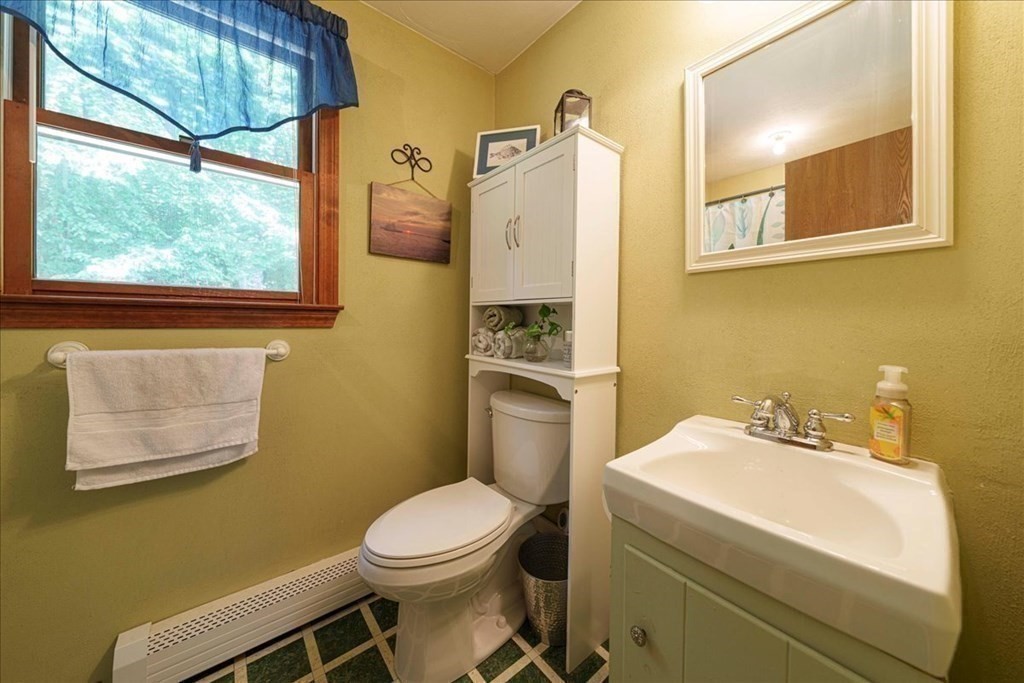 32 Westcott Road Hopedale, MA 01747 - Photo 16 of 36