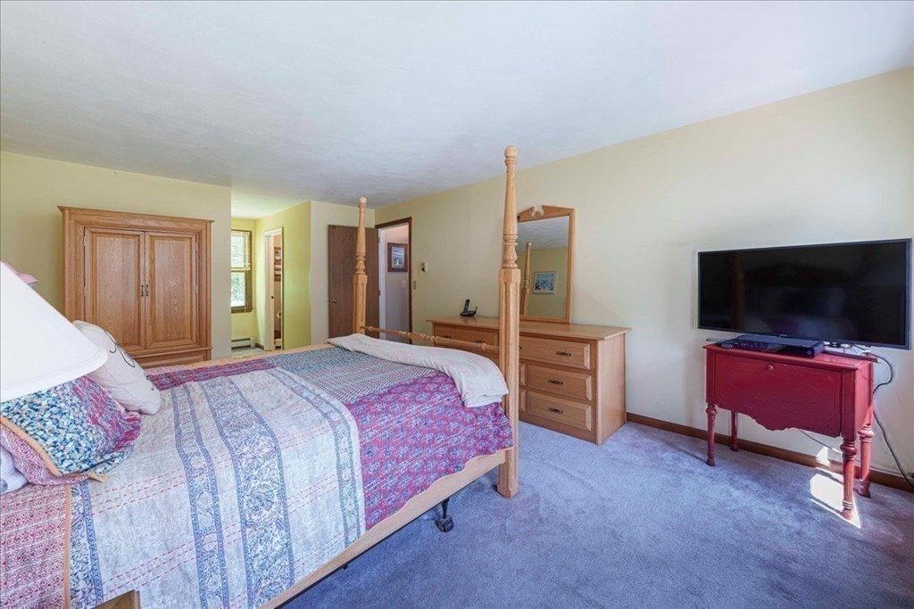 32 Westcott Road Hopedale, MA 01747 - Photo 17 of 36