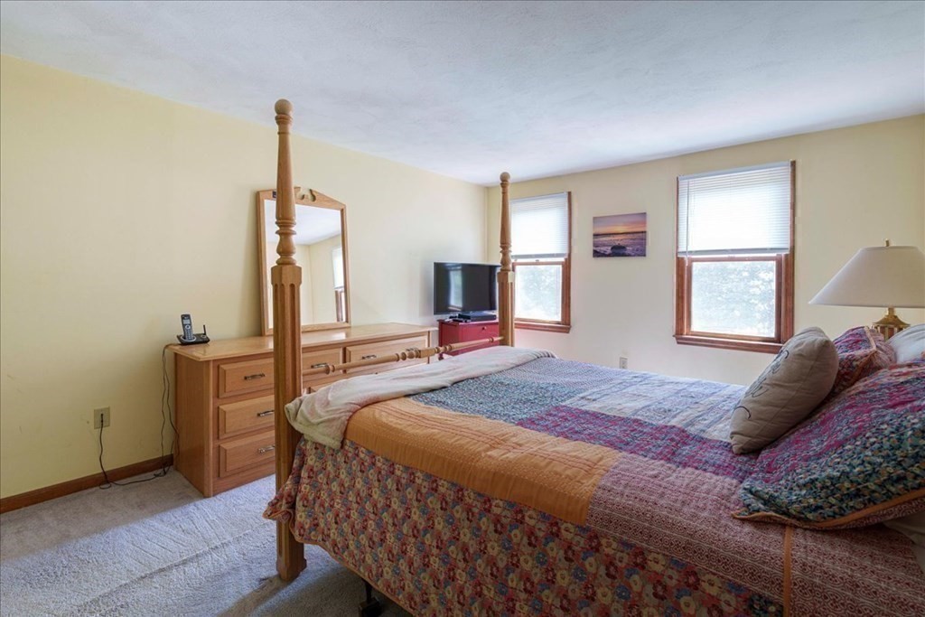 32 Westcott Road Hopedale, MA 01747 - Photo 18 of 36