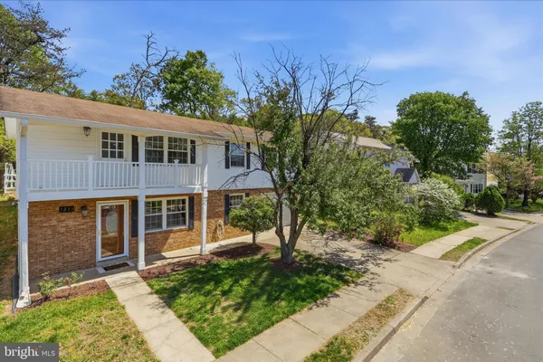 $619,000 | 7233 Beverly Park Drive, Springfield, VA 22150