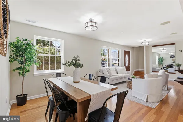 $619,000 | 7233 Beverly Park Drive, Springfield, VA 22150