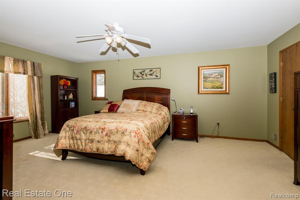 41344 Beacon Road Novi, MI 48375 - Photo 52 of 78