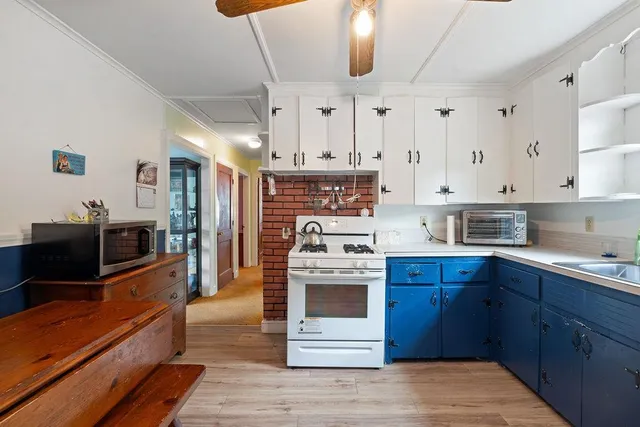 $500,000 | 80 Glenwood Avenue, Dover, NH 03820