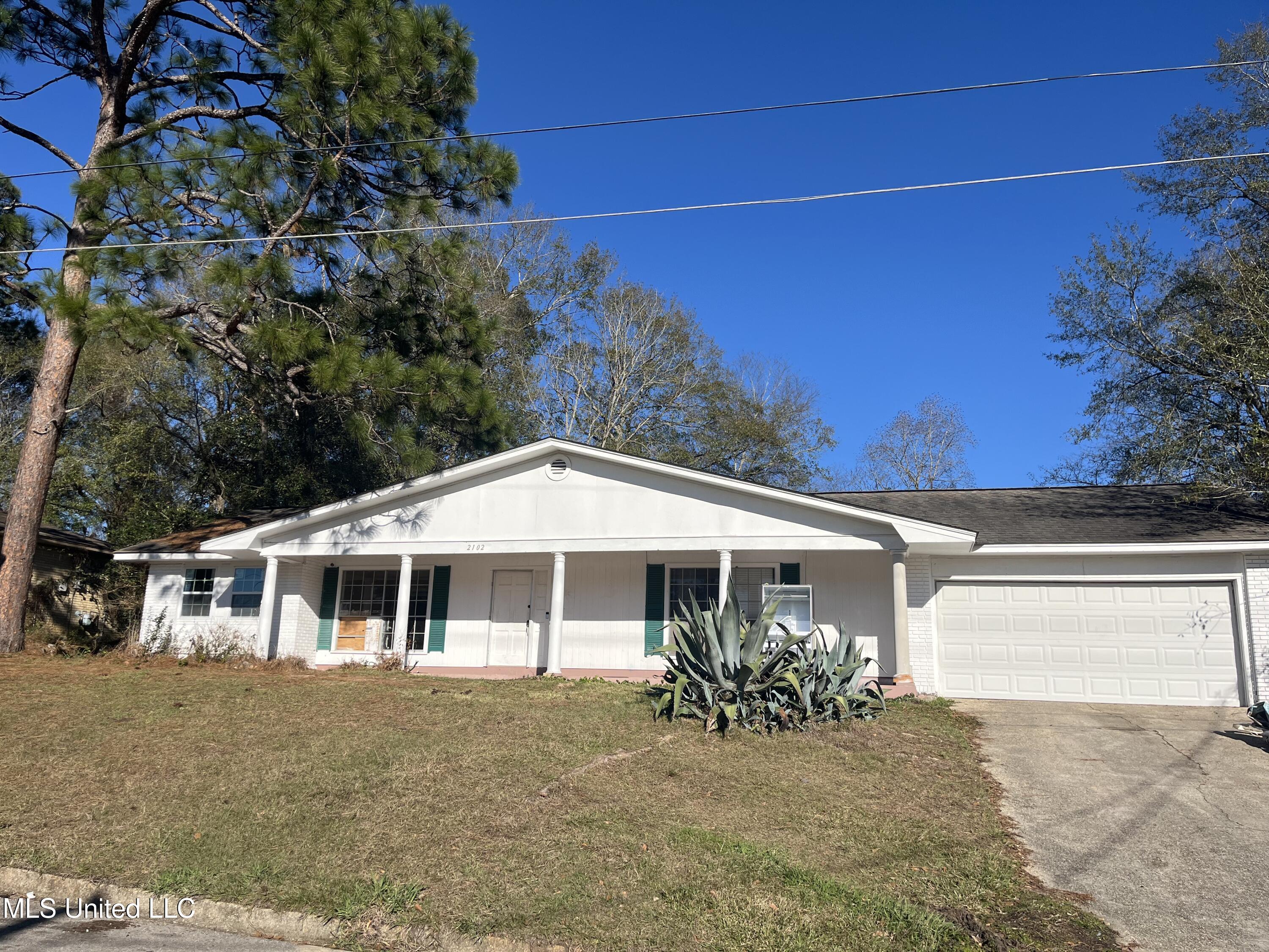 2102 Sheppard Boulevard Picayune, MS 39466 - Photo 1 of 6 IMG_0356