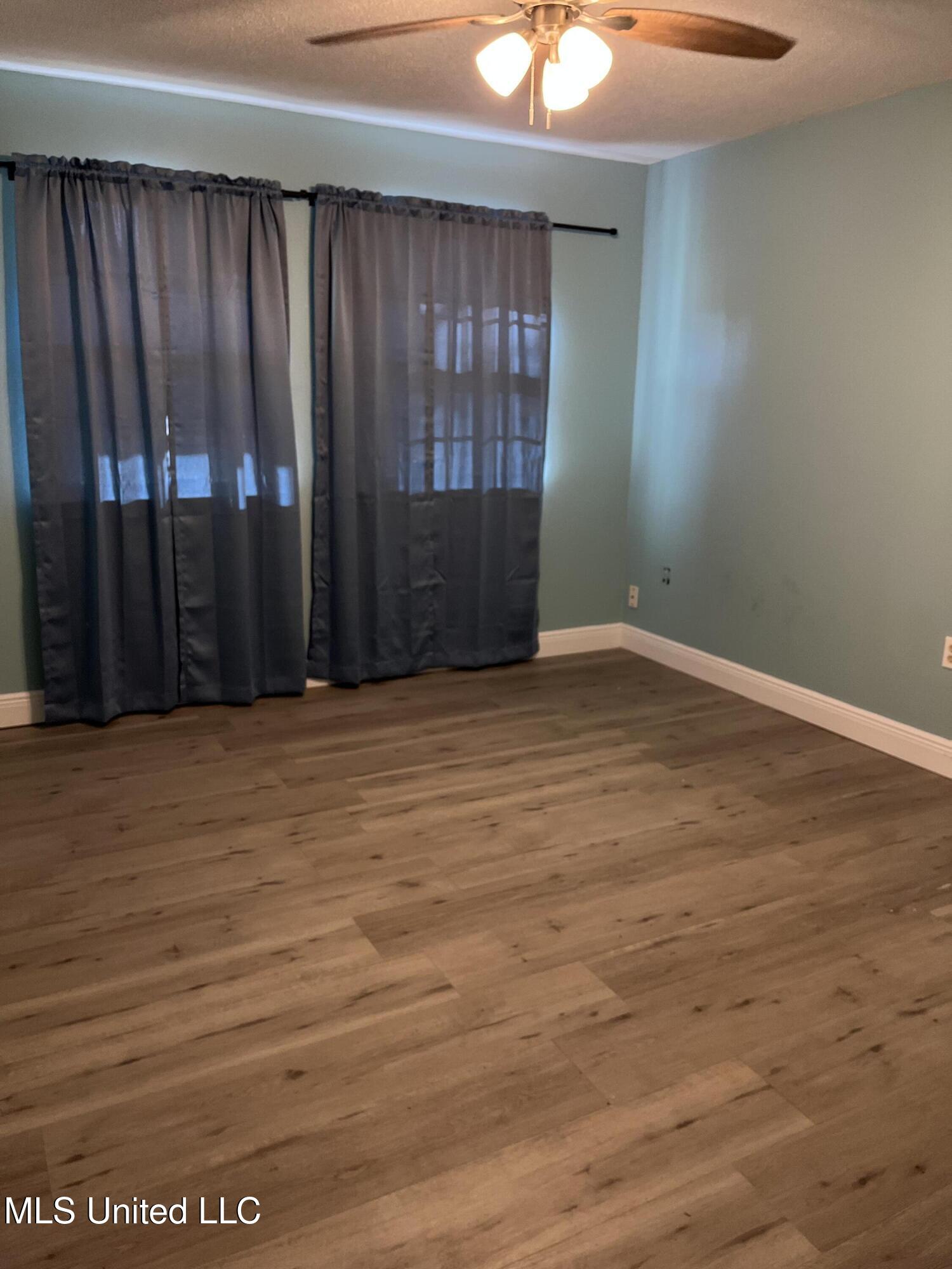 2102 Sheppard Boulevard Picayune, MS 39466 - Photo 6 of 6 IMG_0365