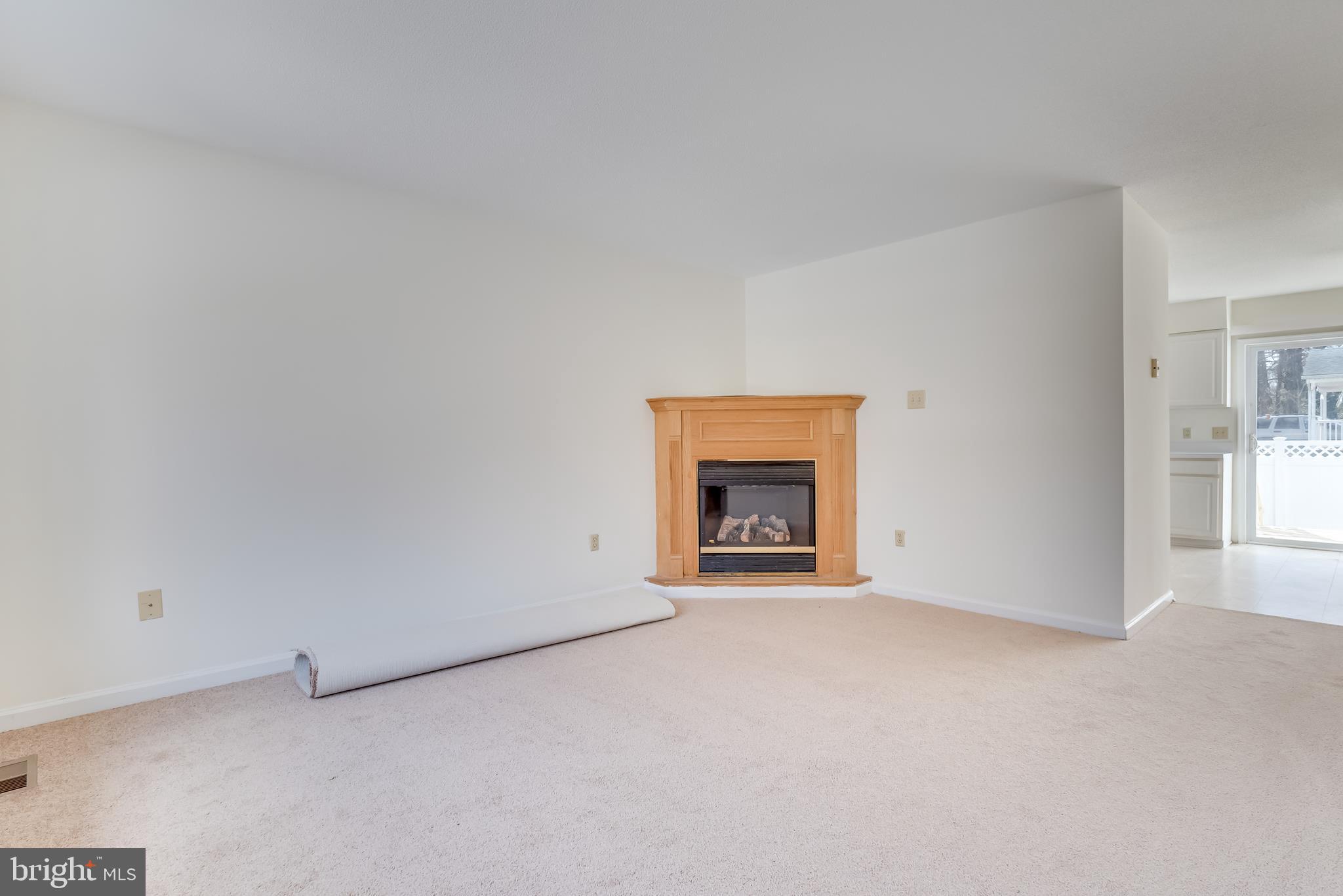 201 Greenhill Court Ranson, WV 25438 - Photo 7 of 33