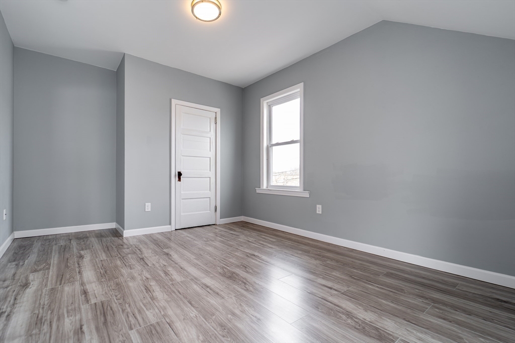 301 America Street Fall River, MA 02721 - Photo 19 of 39