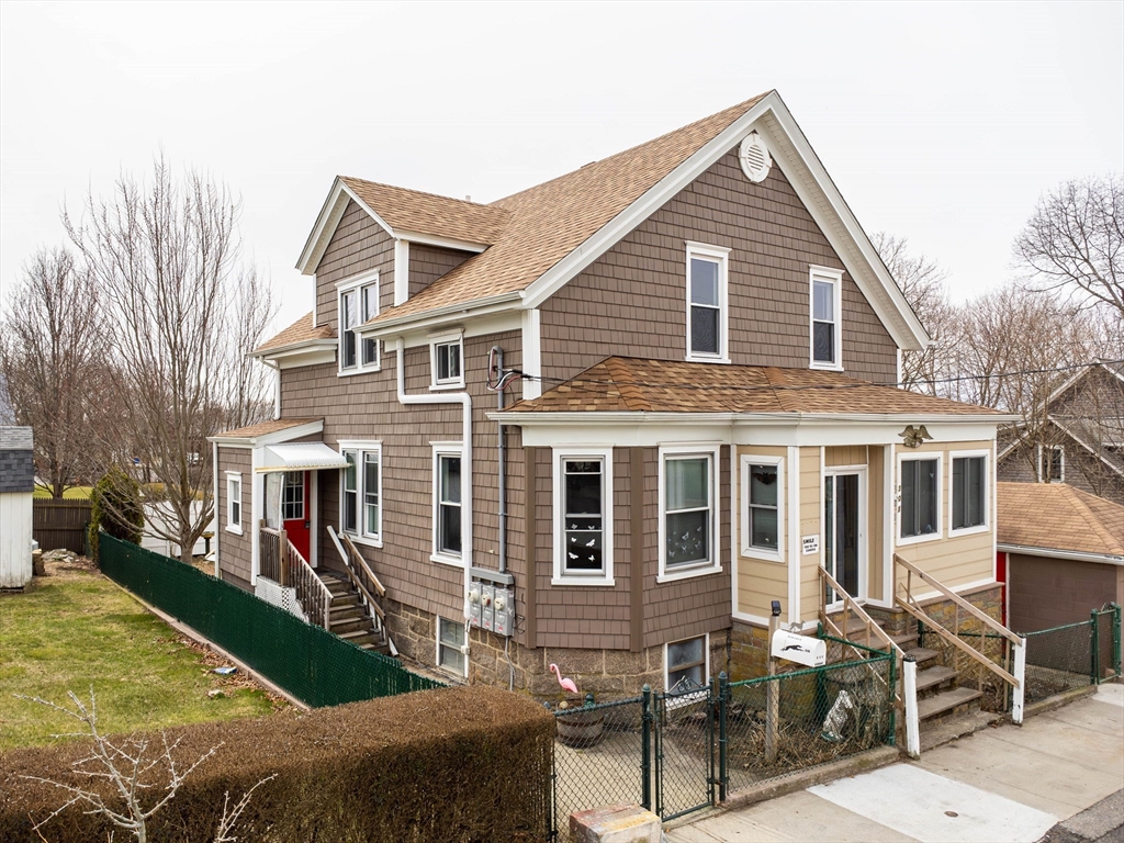 301 America Street Fall River, MA 02721 - Photo 3 of 39