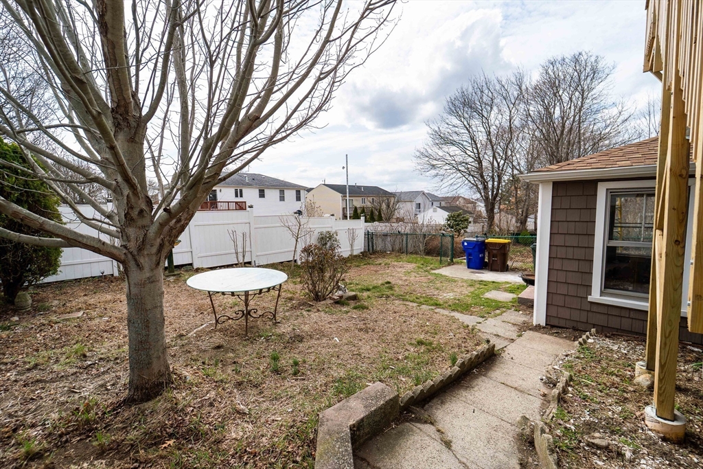 301 America Street Fall River, MA 02721 - Photo 31 of 39