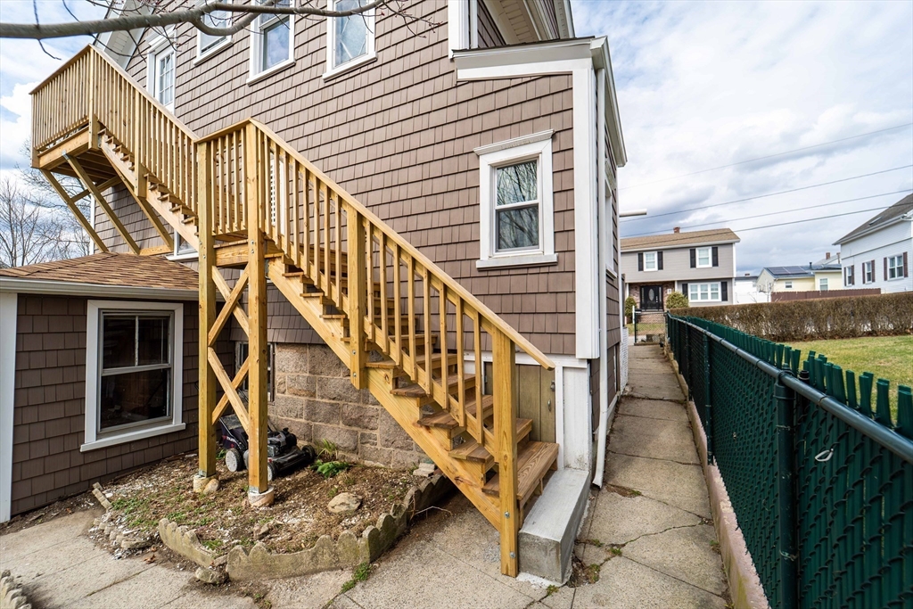 301 America Street Fall River, MA 02721 - Photo 32 of 39