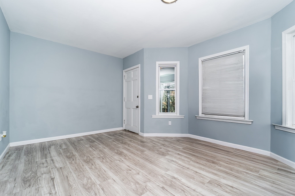 301 America Street Fall River, MA 02721 - Photo 5 of 39