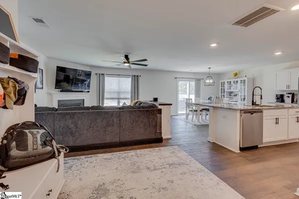 $280,000 | 1087 Summerlin Trail, Duncan, SC 29334