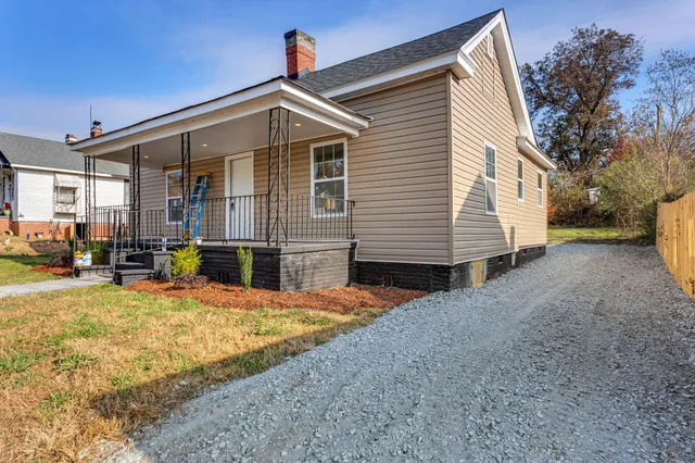 $164,900 | 77 Veterans Lane, Whitmire, SC 29178