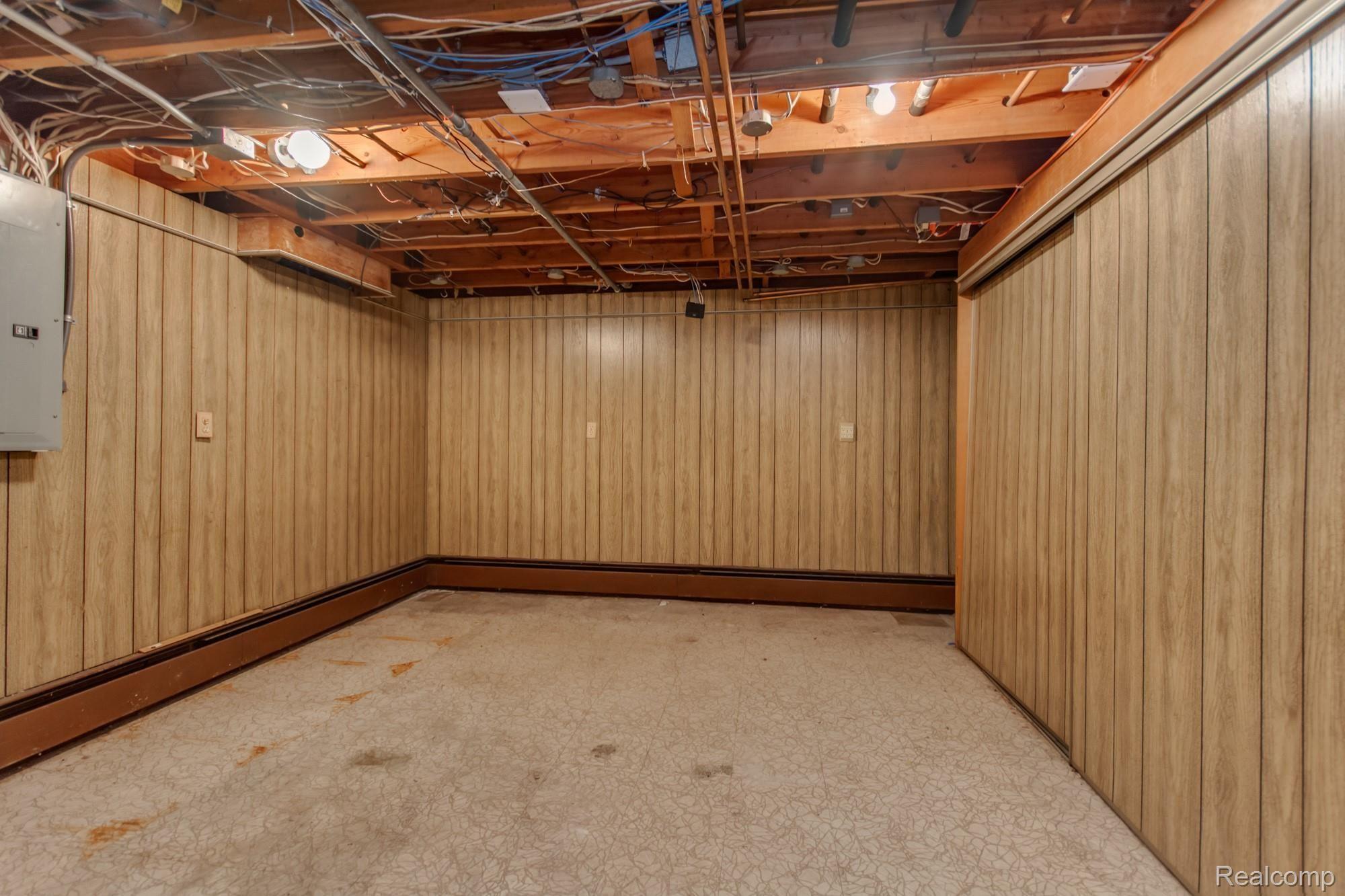 1687 Quarton Road Birmingham, MI 48009 - Photo 39 of 40 DSC_7014enf.jpg