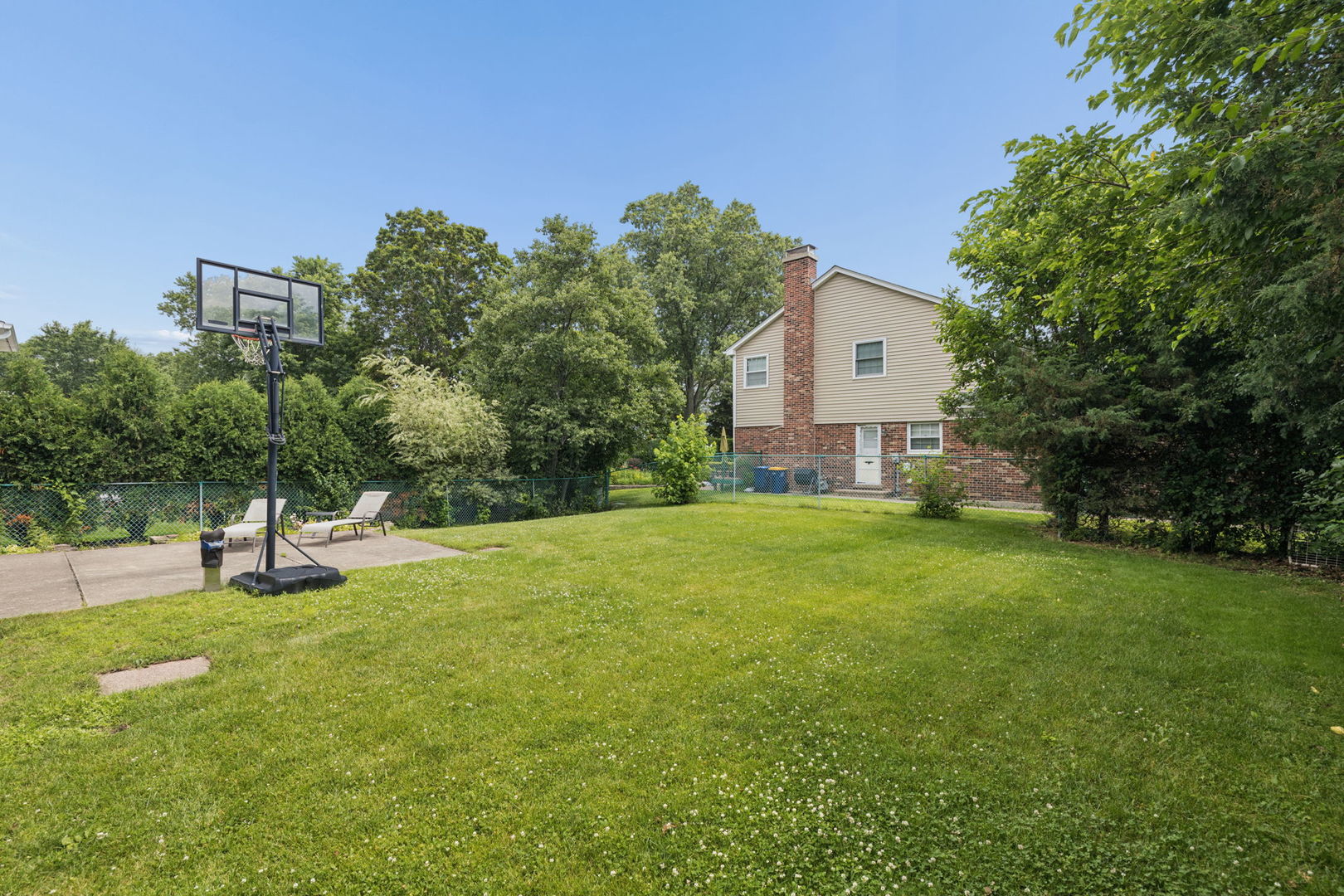 3856 Rutgers Lane Northbrook, IL 60062 - Photo 3 of 37