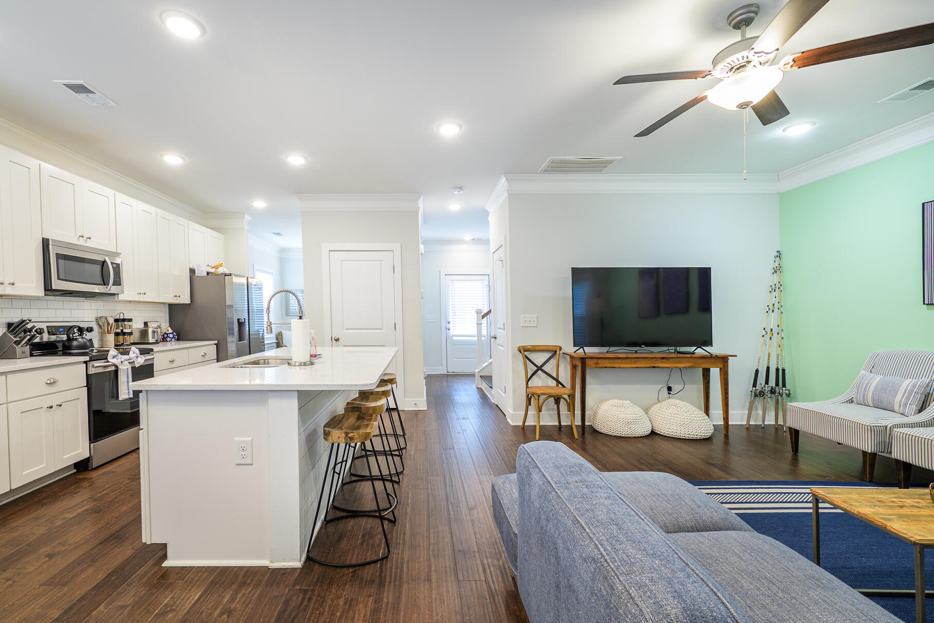 1242 Schirmer Street Mount Pleasant, SC 29464 - Photo 14 of 48 1242SchirmerX2-11