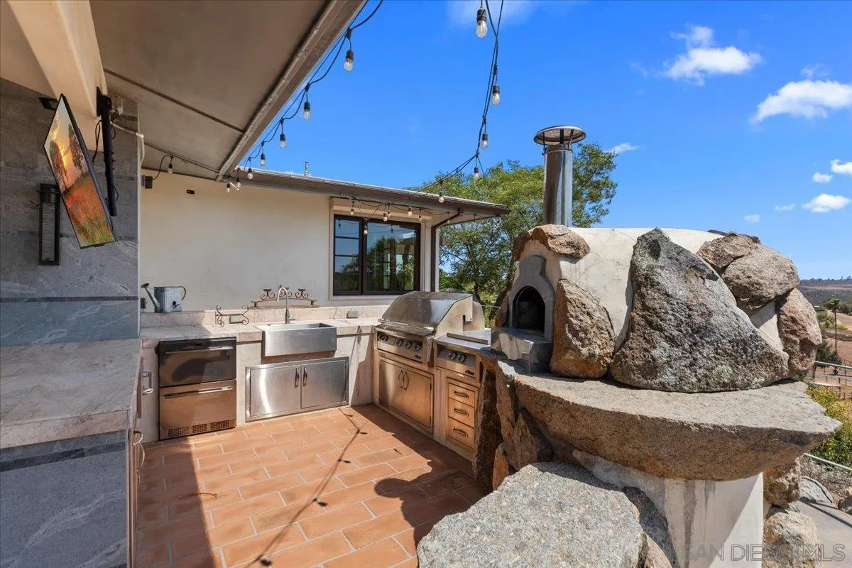 20391 Rancho Villa Road Ramona, CA 92065 - Photo 40 of 61