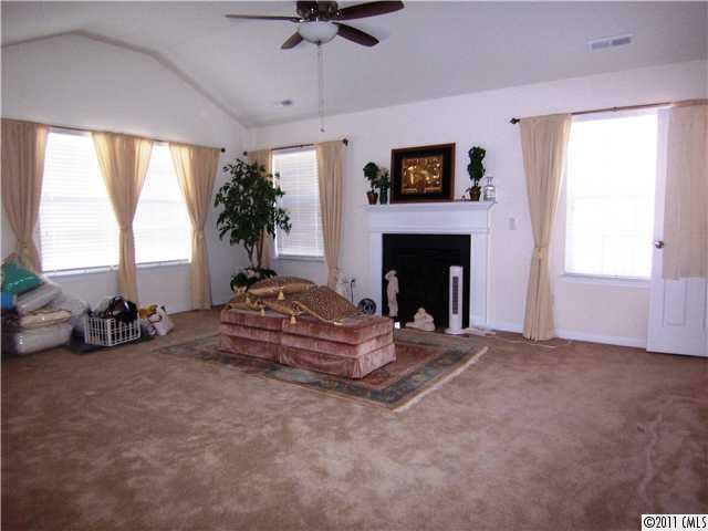 7779 East Berkeley Road Denver, NC 28037 - Photo 4 of 10