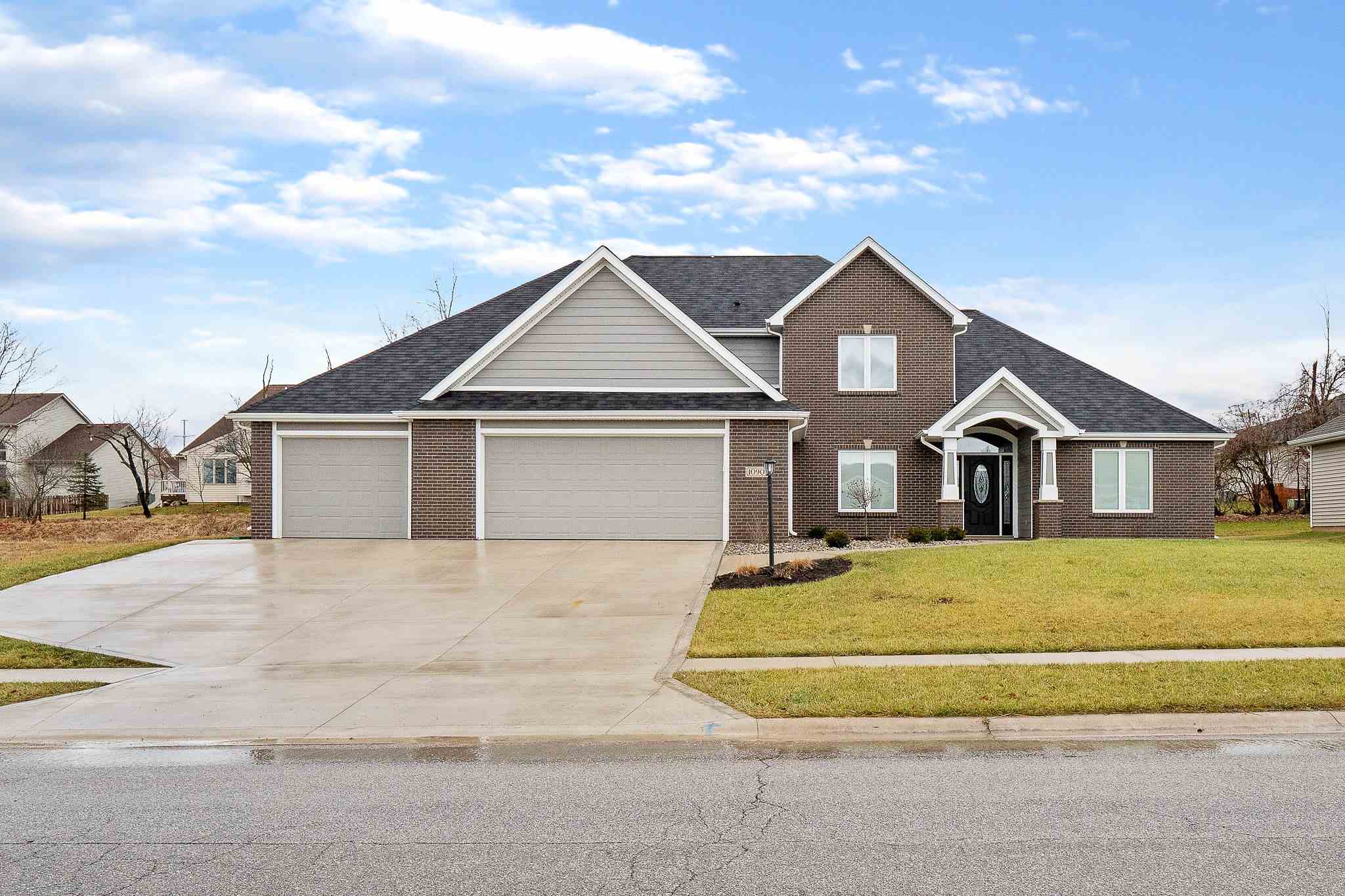 10903 Eagle Riv Run Fort Wayne, IN 46845 - Photo 1 of 36 Gallery Image 1