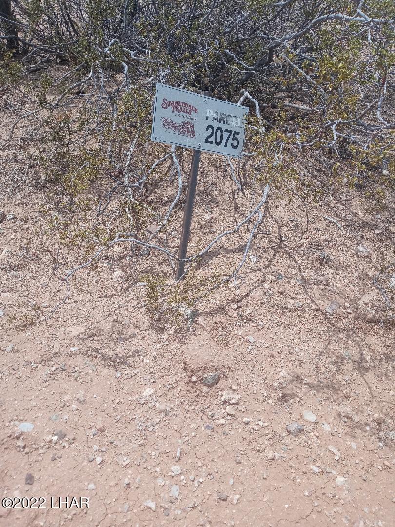 2075 South Cheyenne Road Yucca, AZ 86438 - Photo 17 of 26 Property Parcel Sign