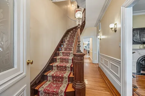 $2,199,000 | 583 East Broadway, Boston, MA 02127